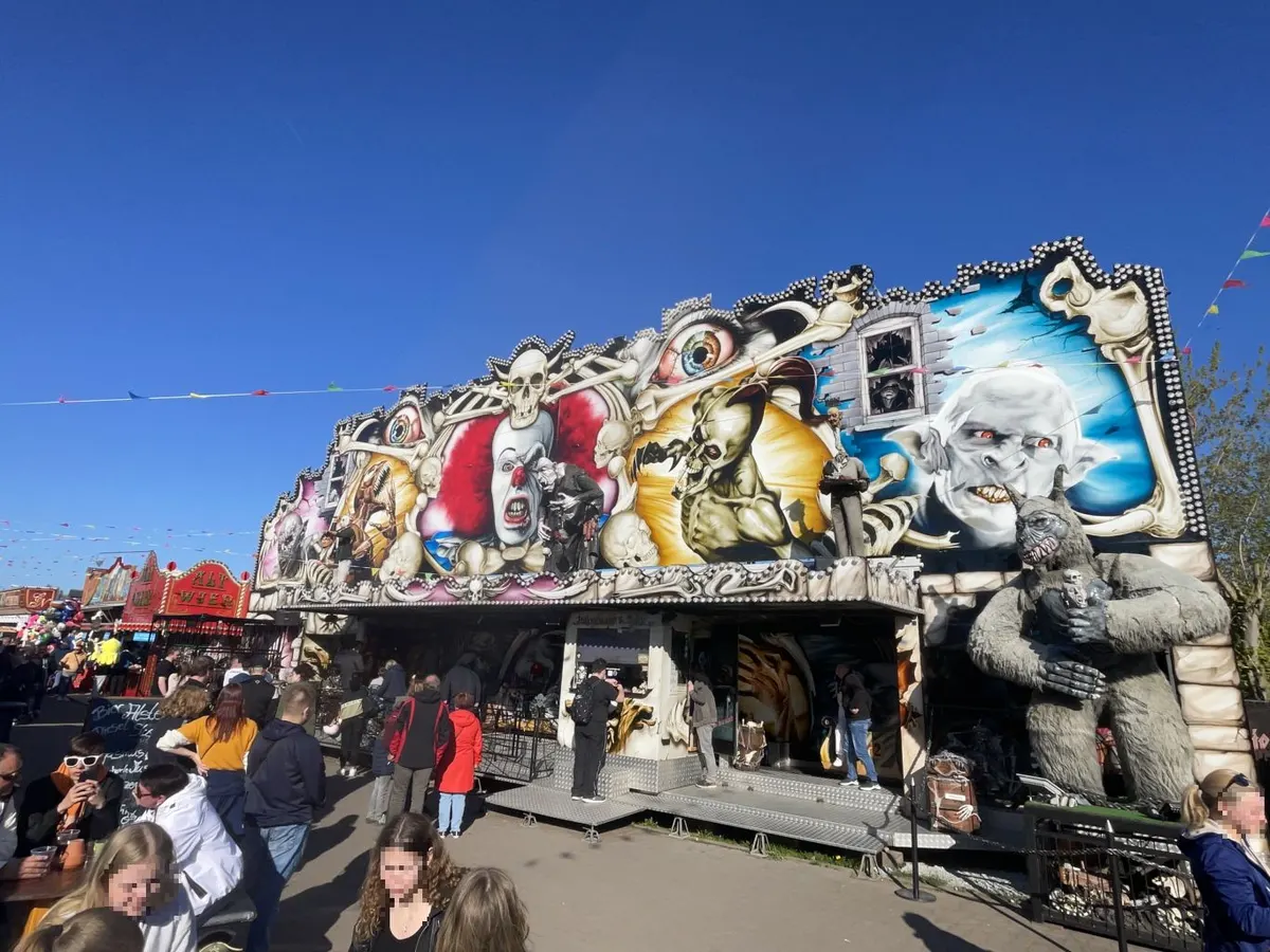 Die Geisterbahn (Hahnemann)
