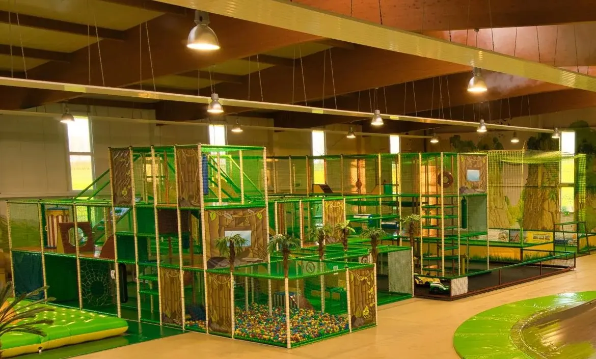 Mega-Labyrinth