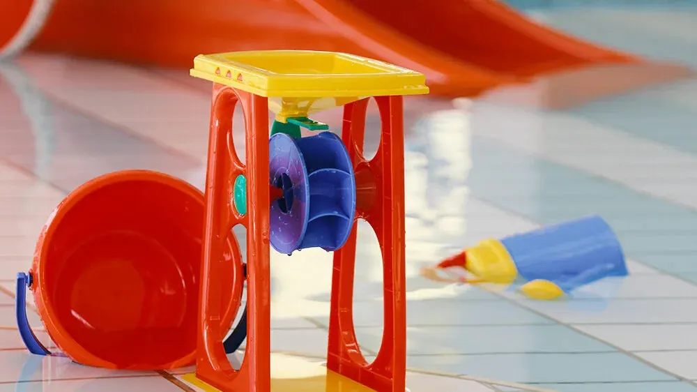 Baby- und Kleinkinderbecken (innen)