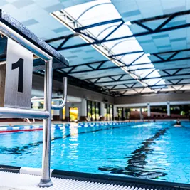 Sportschwimmbecken