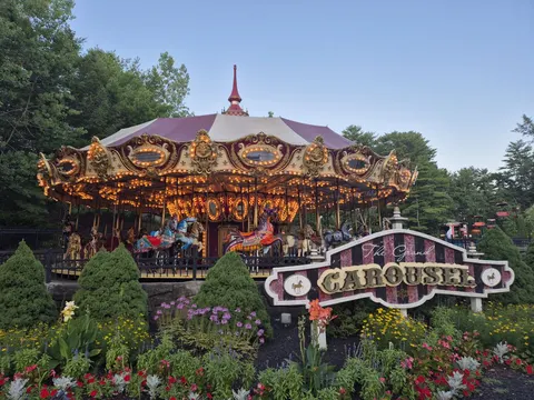Grand Carousel