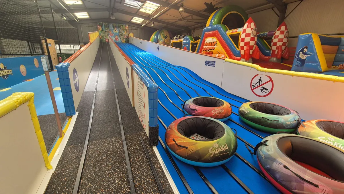 Piste tubbing