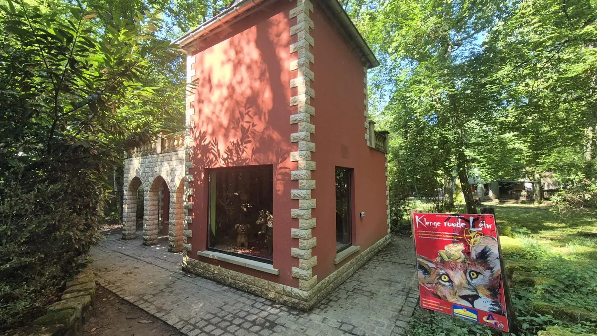 Klenge roude Lèiw / der Kleine Rote Löwen