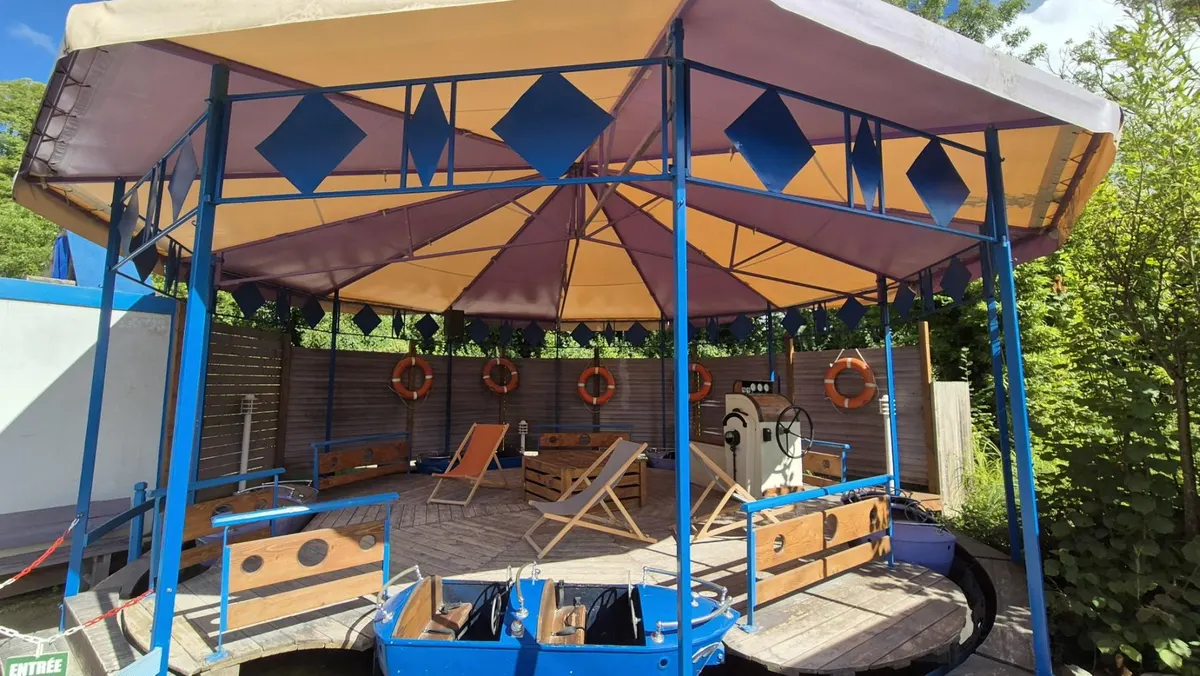 Le Petits Bateaux