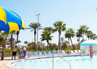Infinity Swim-Up Bar