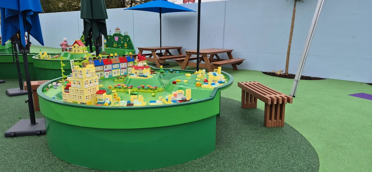 LEGO® DUPLO® PEPPA PIG Playzone