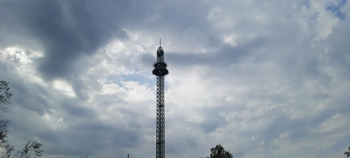 El Grito Drop Tower