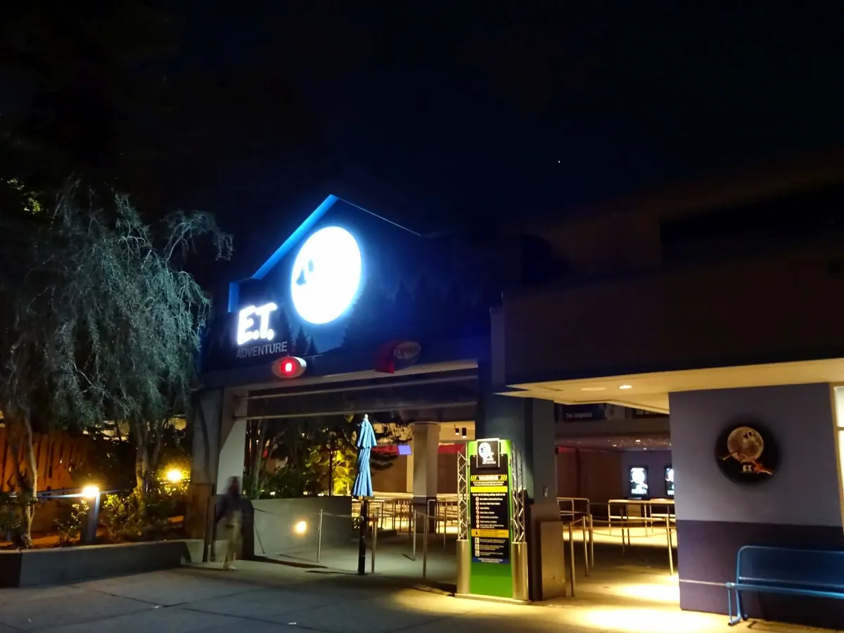E.T. Adventure™