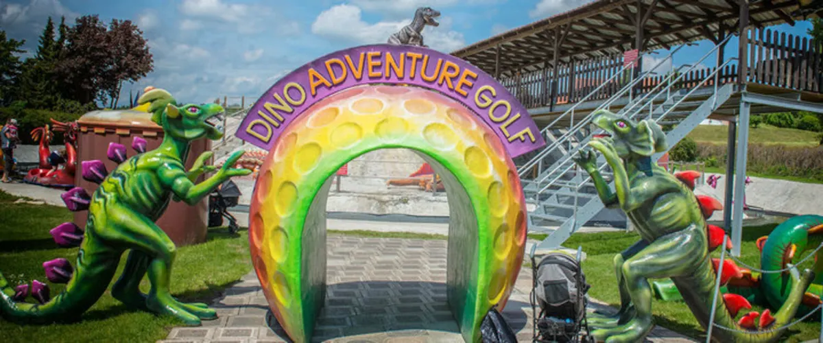 Dino-Adventure-Golf