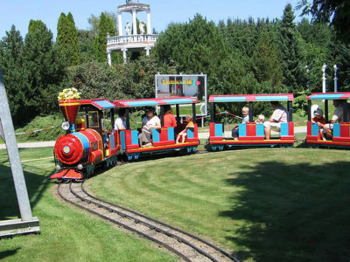 Eisenbahn Roter Pendolino