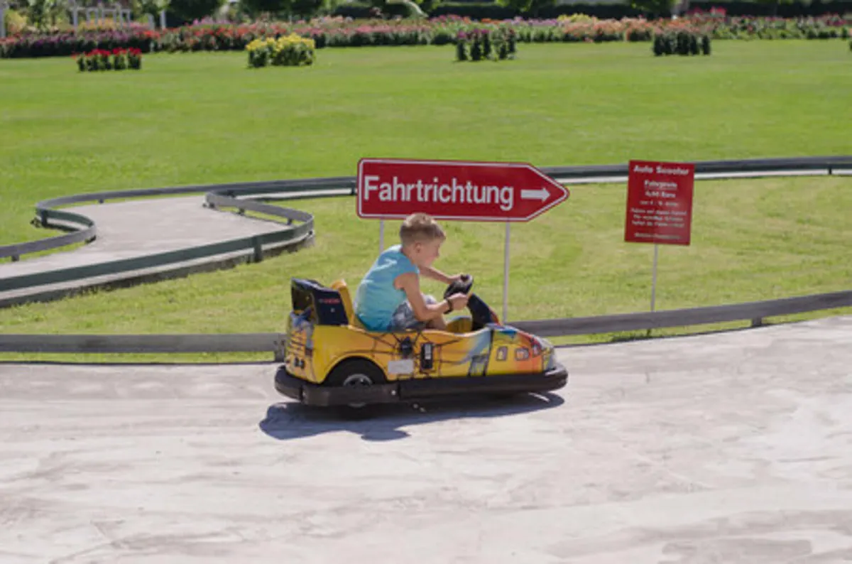 Formula 1 Münzautoscooter