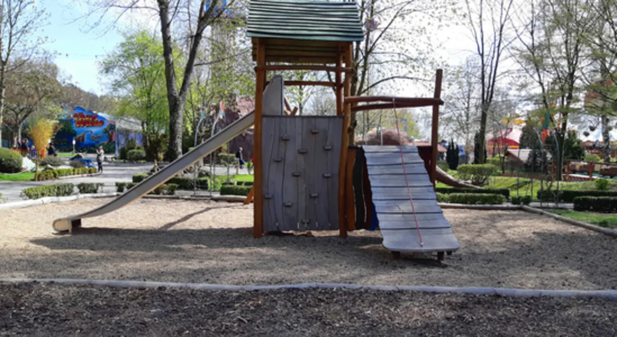 Flamingo-Spielplatz