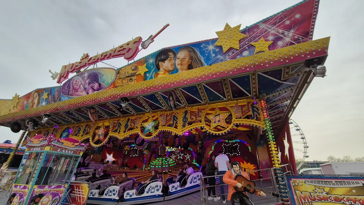 Musik Express (Thiliant)