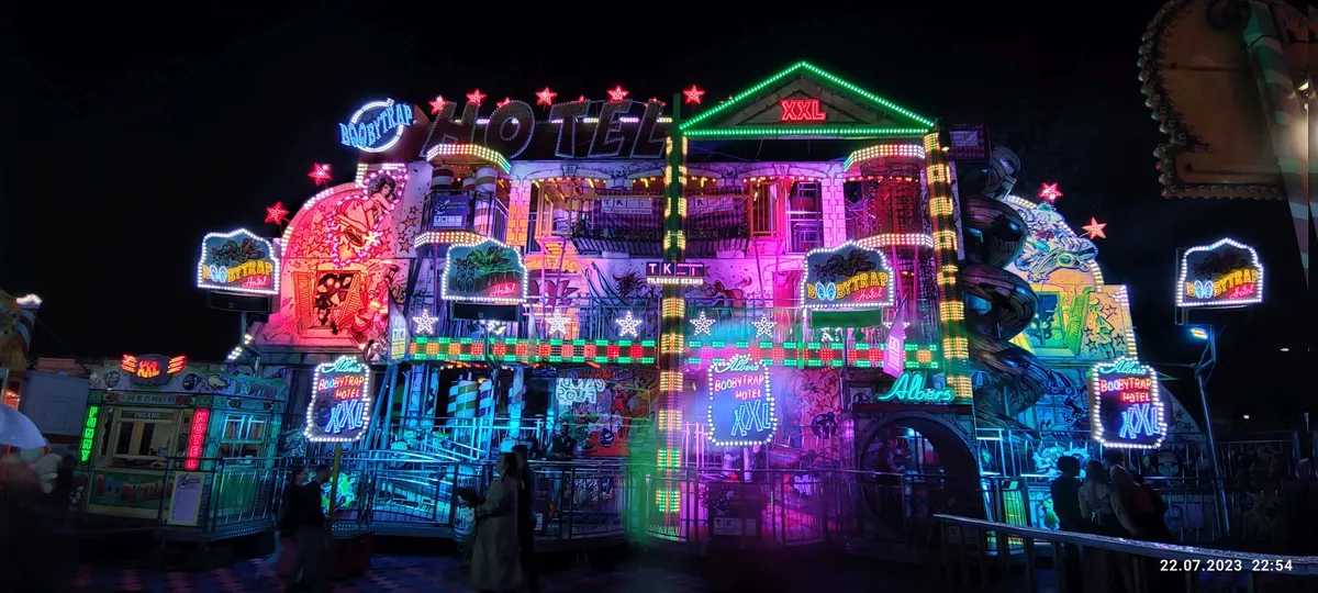 Boobytrap Hotel XXL (Albers, NL)