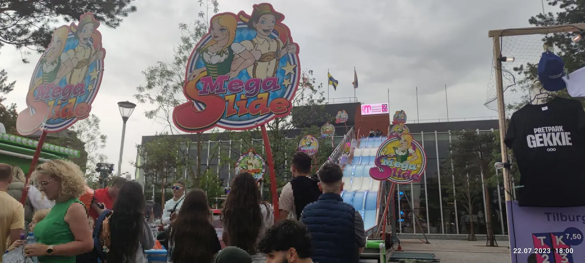 Mega Slide (Vonck, NL)