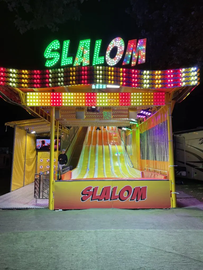 Slalom (Lapère, F)