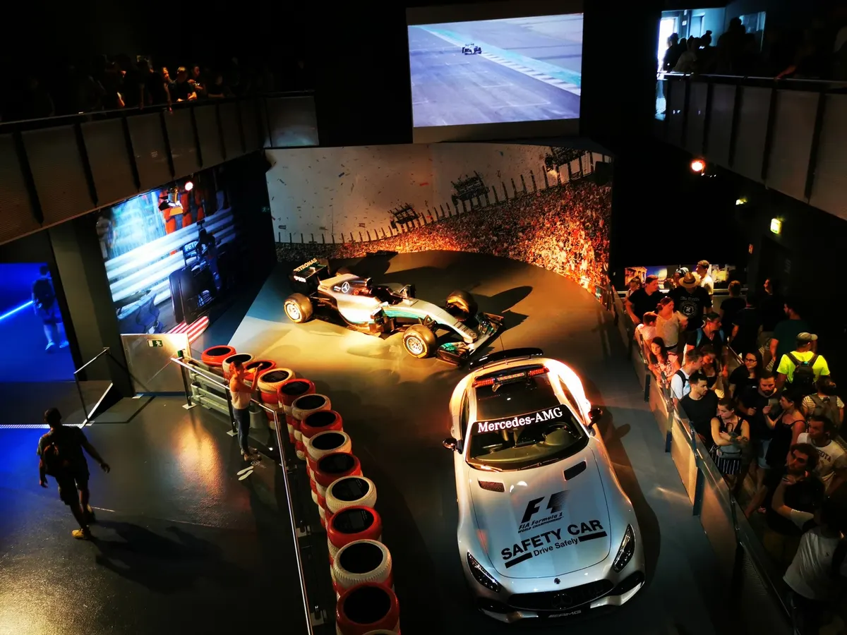 Mercedes-Benz Hall