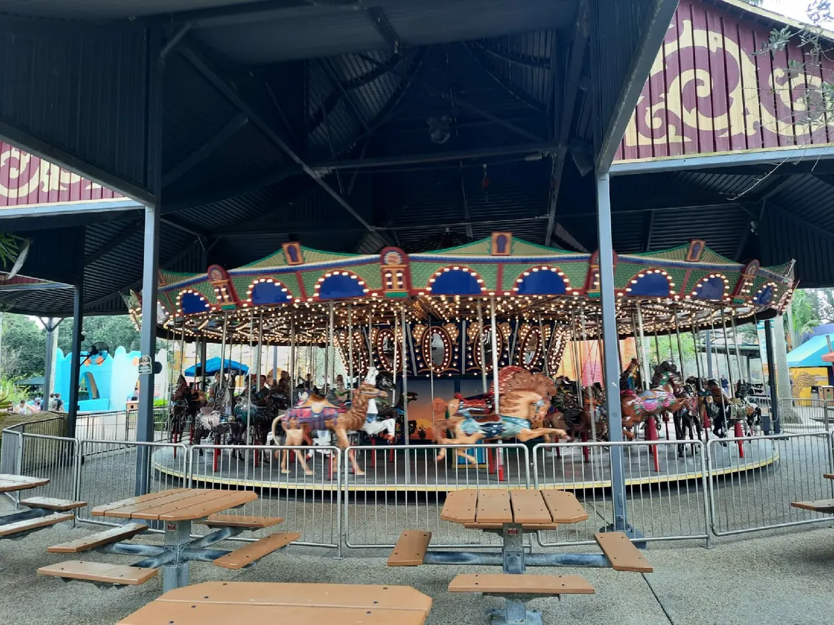 Grand Caravan Carousel