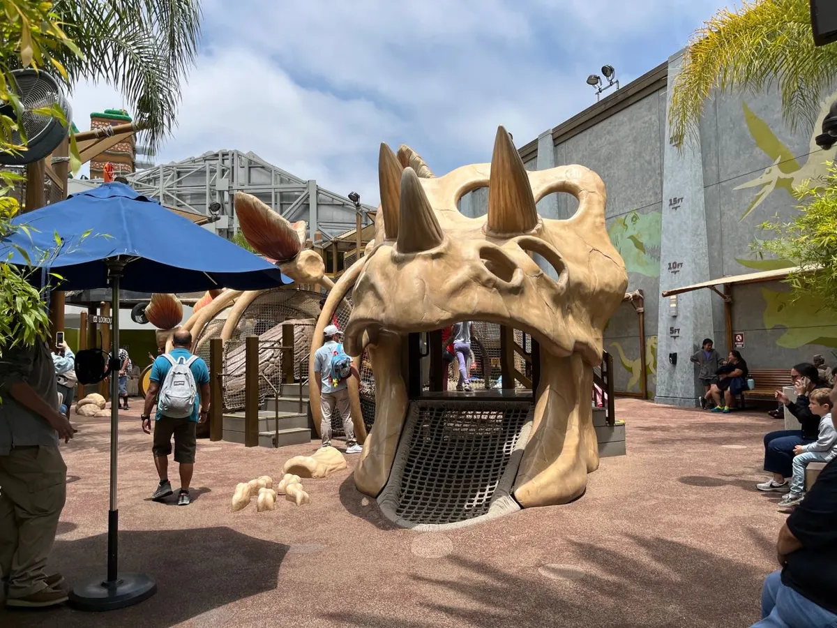 DinoPlay