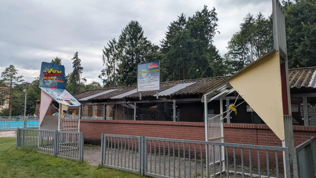 Wasserballon-Schießen