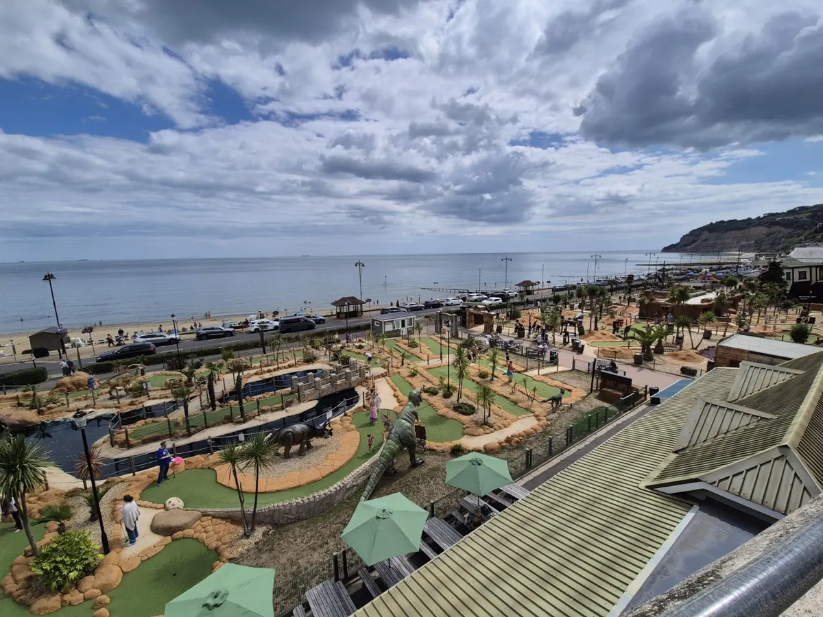 Jurassic Bay Adventure Golf