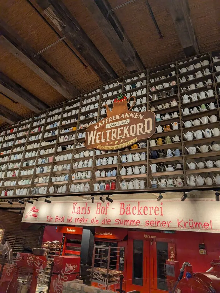 Weltrekord Kaffeekannen-Sammlung