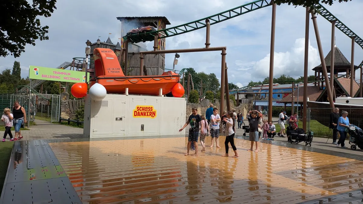 Playfountain