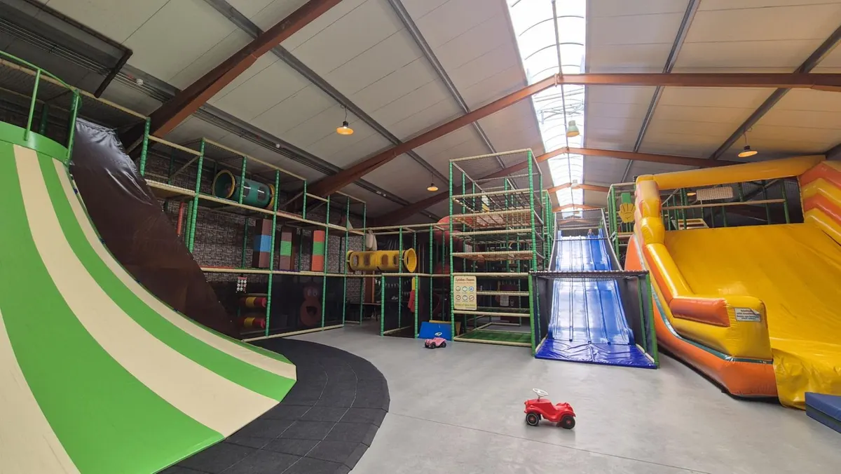 Indoor Spielescheune