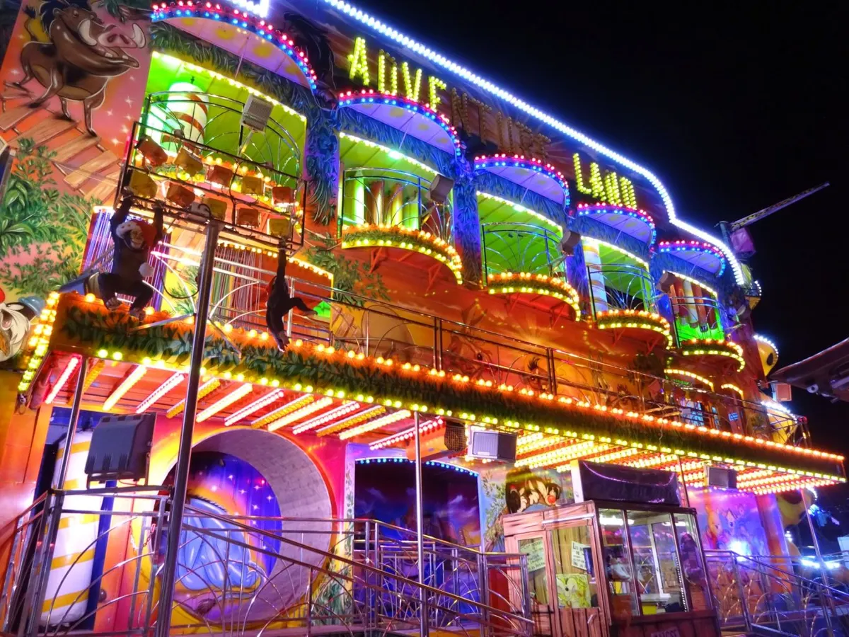 Adventure Land (Miclot, F)