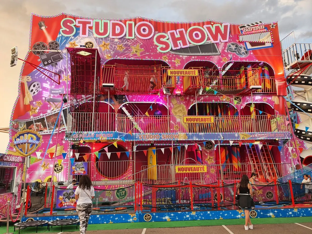 Studio Show (Fallot, F)