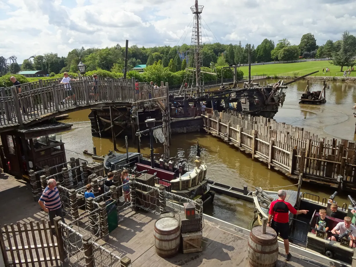 Battle Galleons