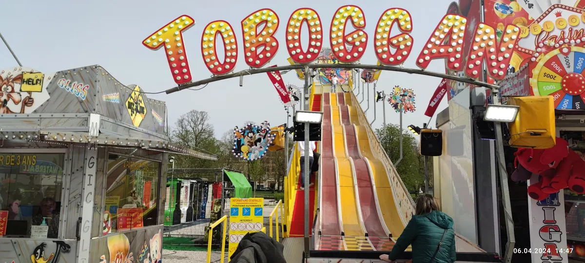 Toboggan / La Descente (Lepreux , F)
