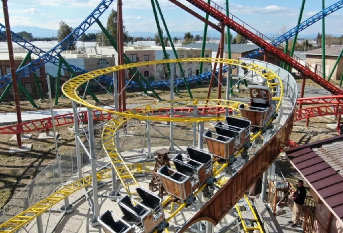 Zippy Zappy Coaster