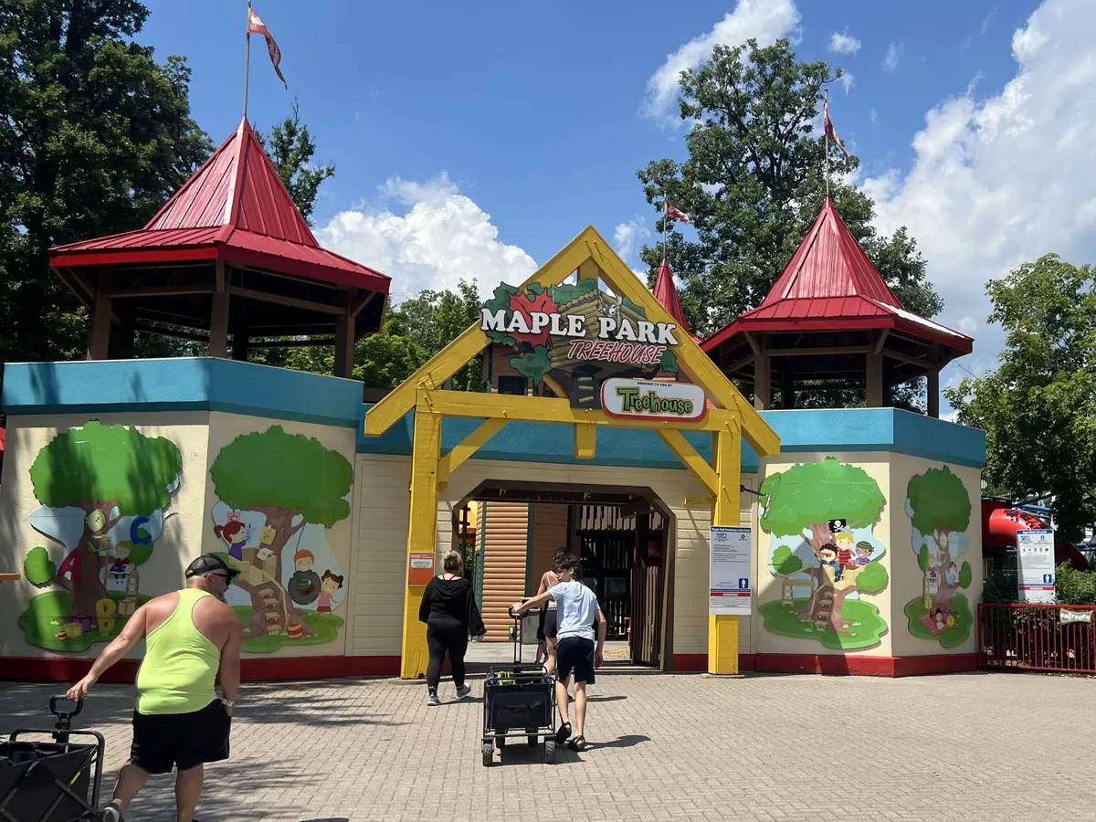 Maple Park Treehouse