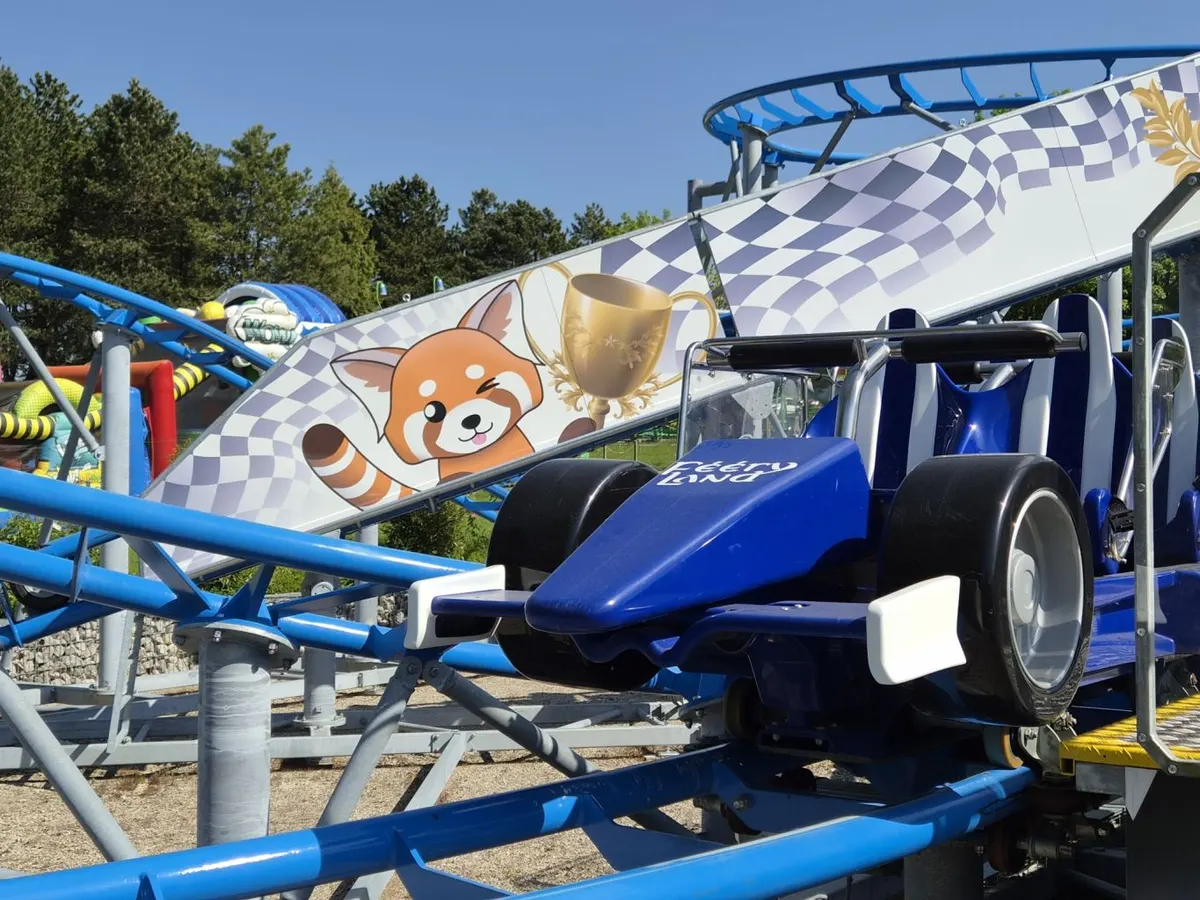 LET'S RACE !
