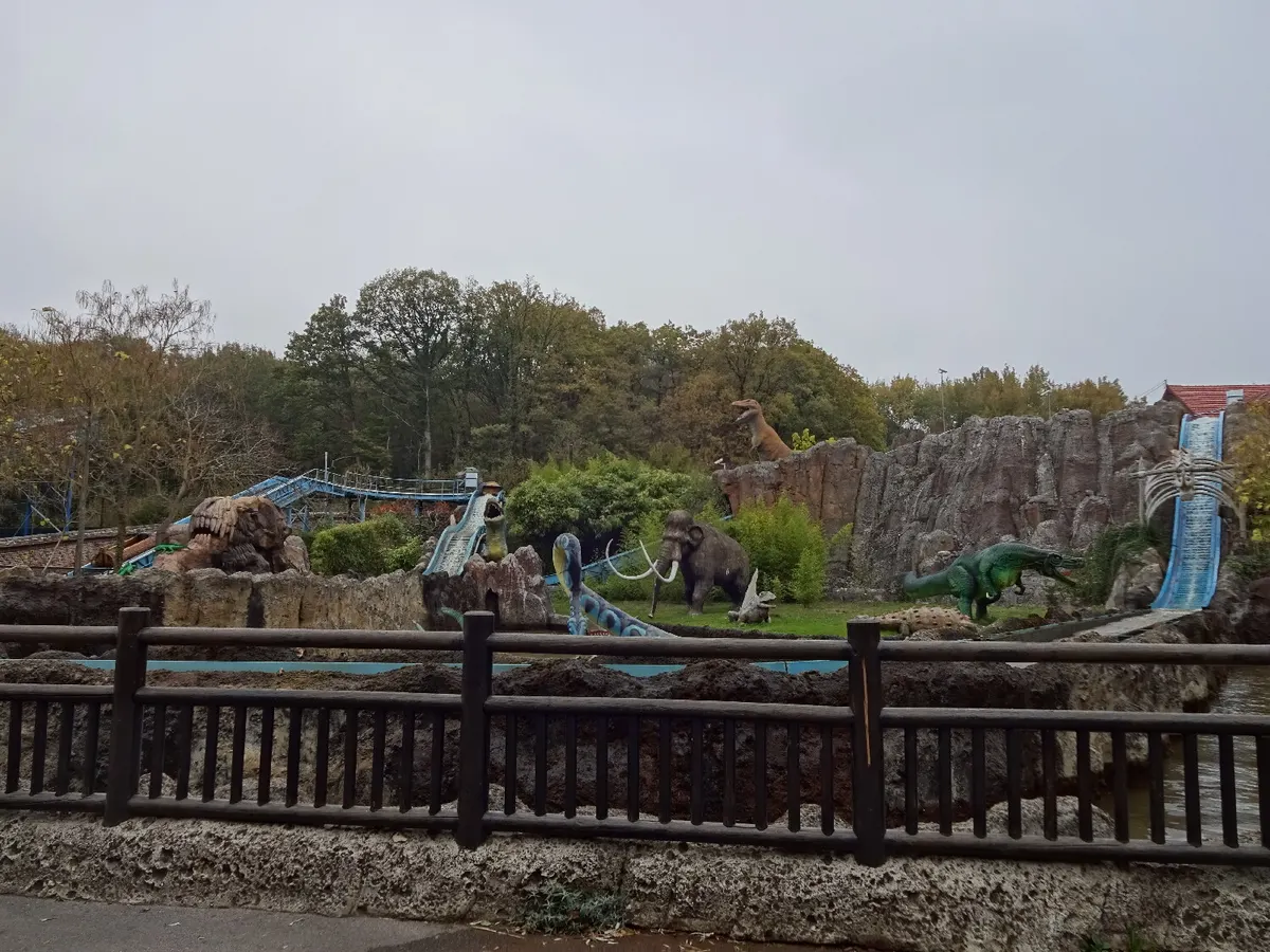 Dino Splash
