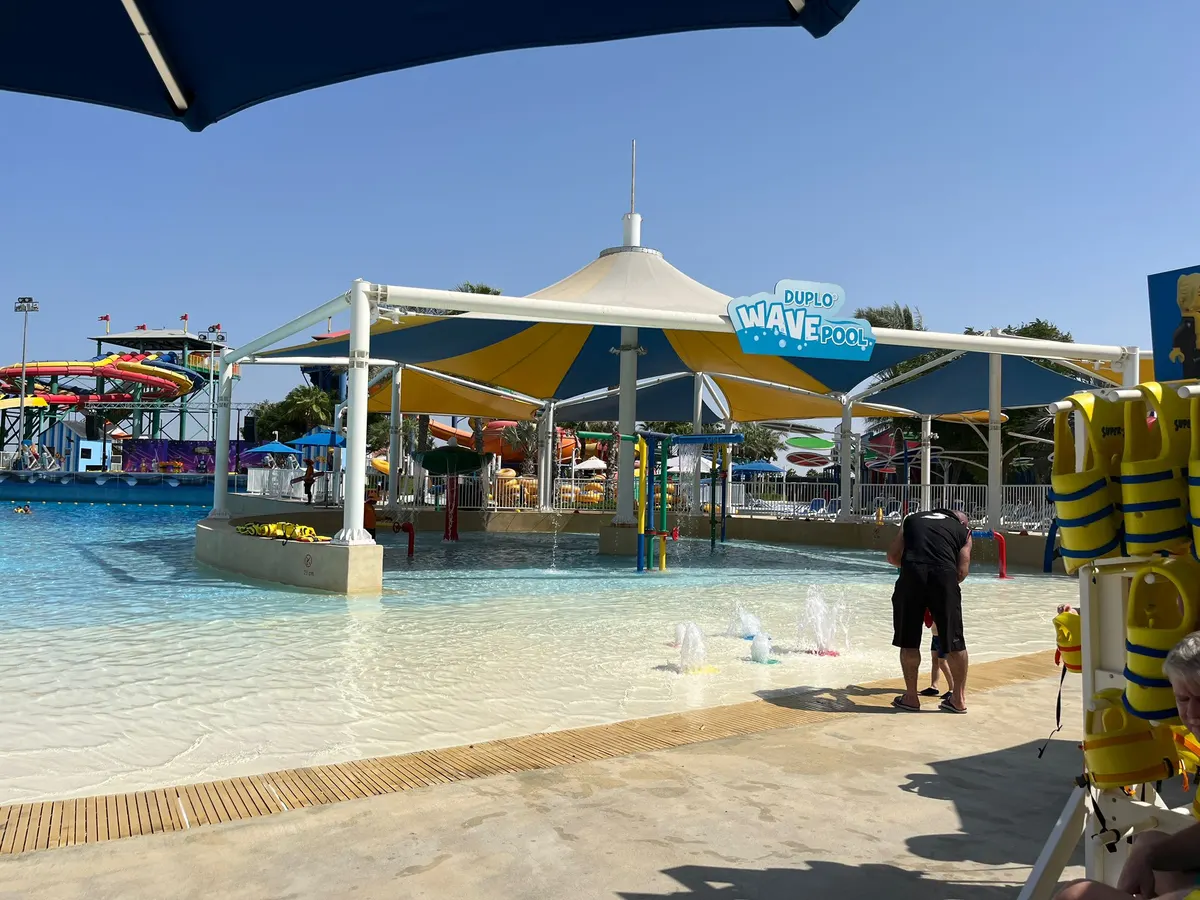 DUPLO® Splash Pool
