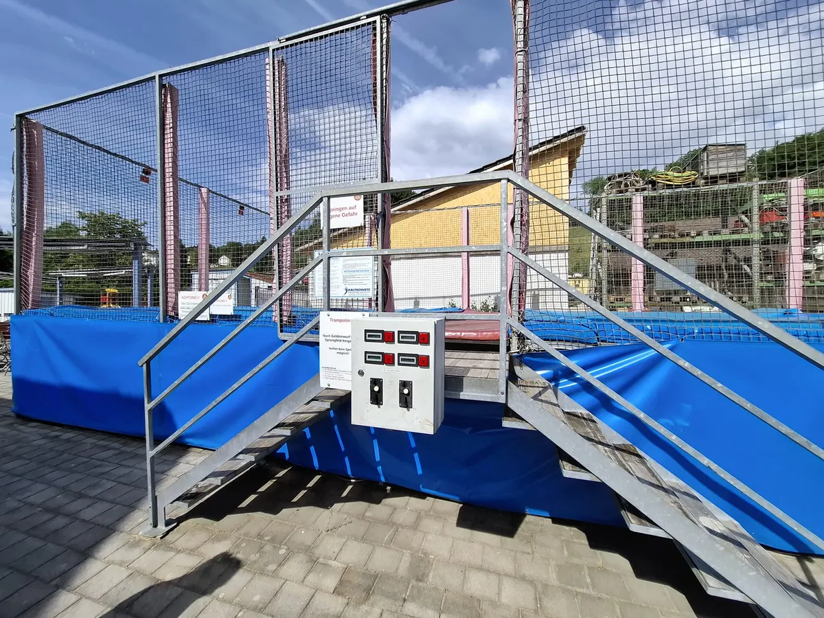 Trampolin
