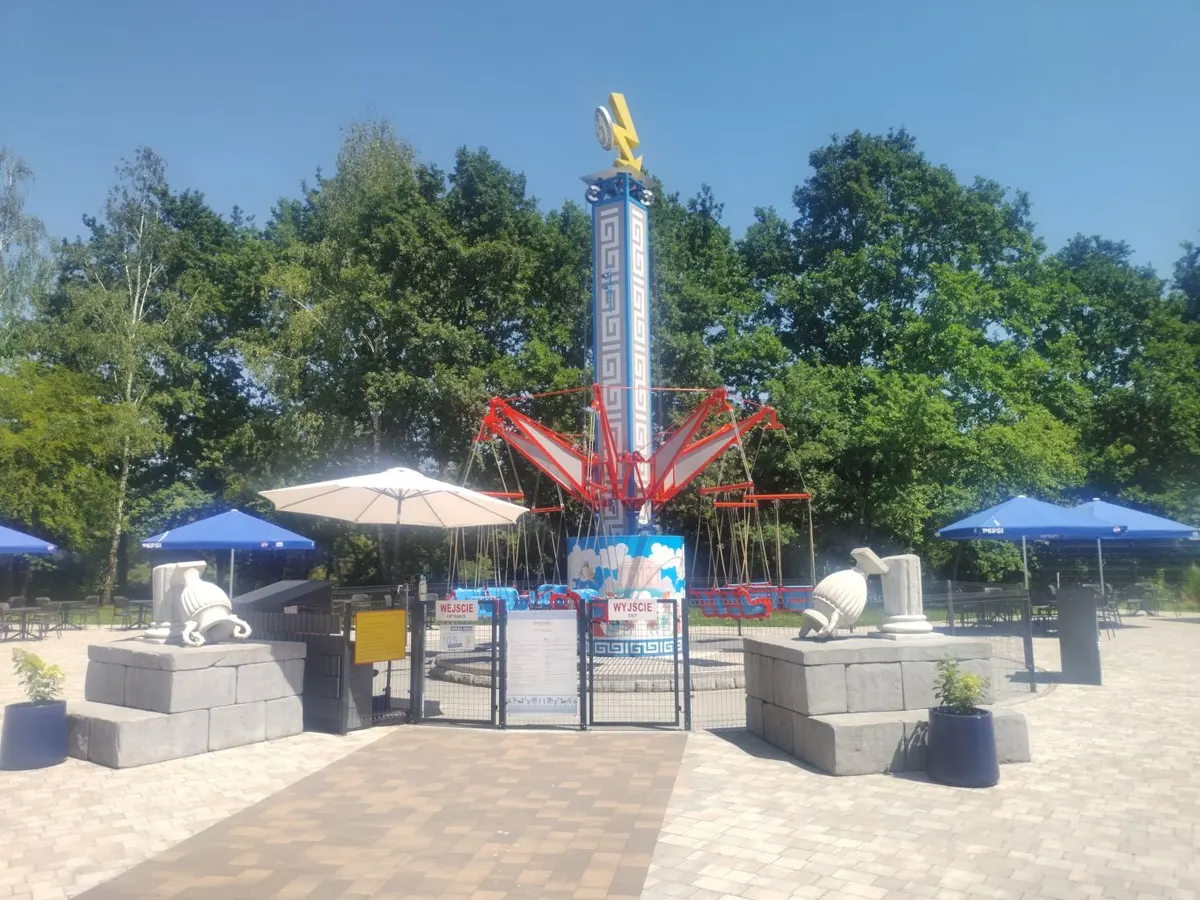 Zeus Swing Tower