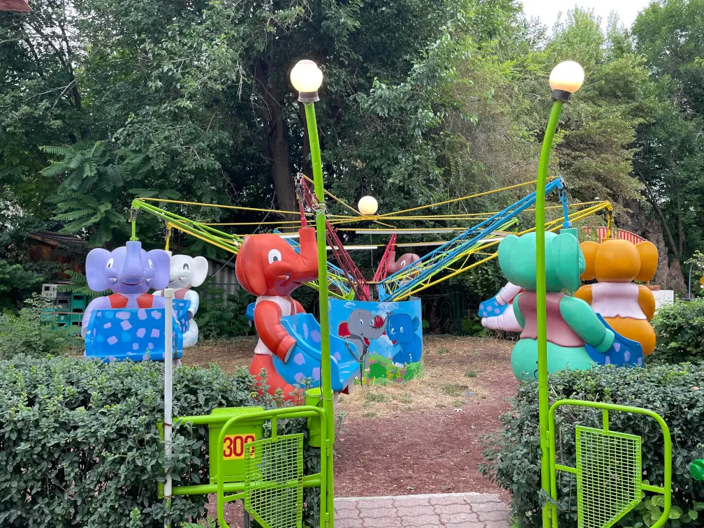 Kleiner Elefant / Փղիկներ