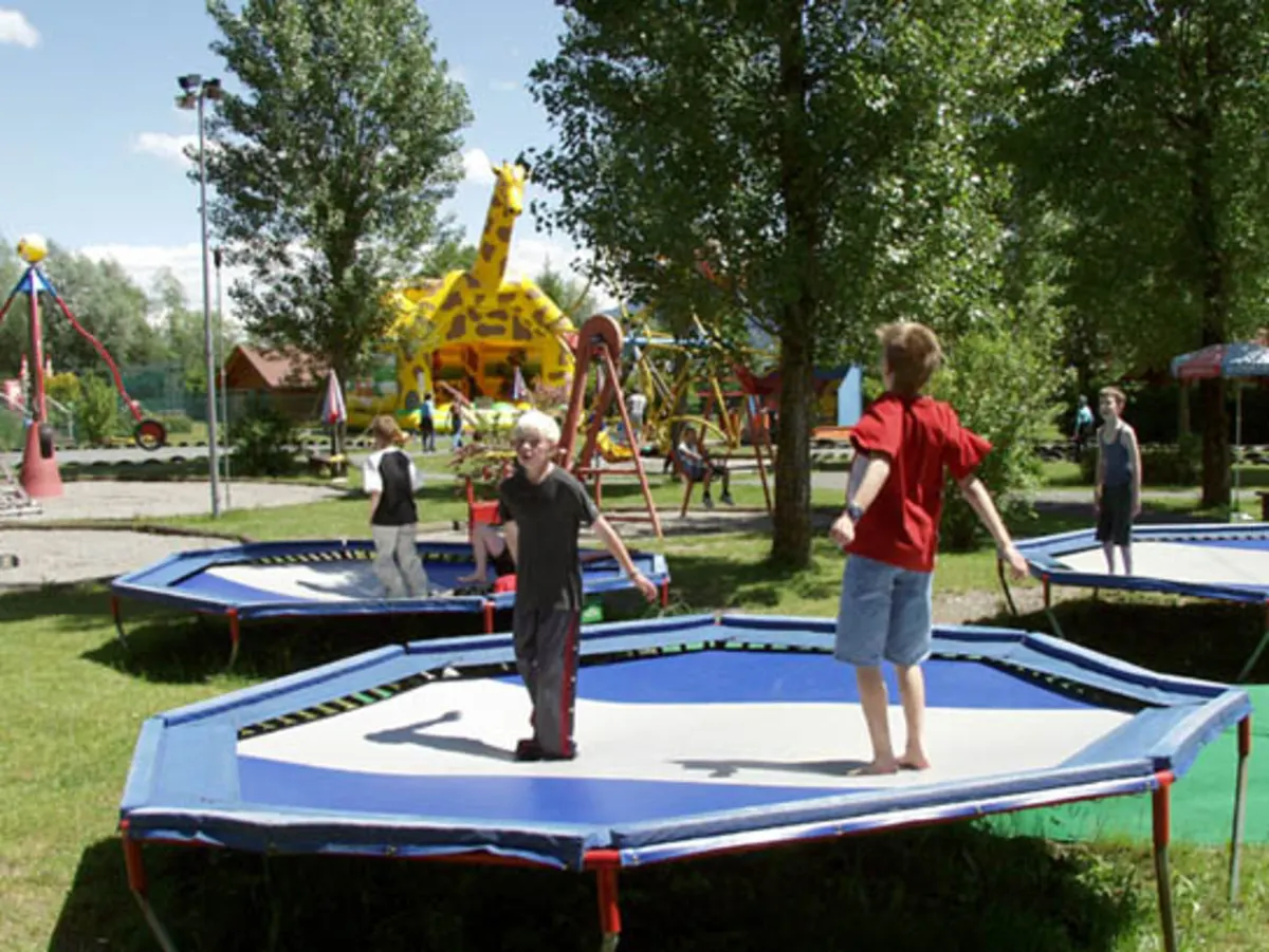 Trampoline