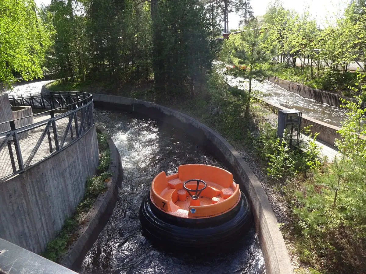 Koskiseikkailu