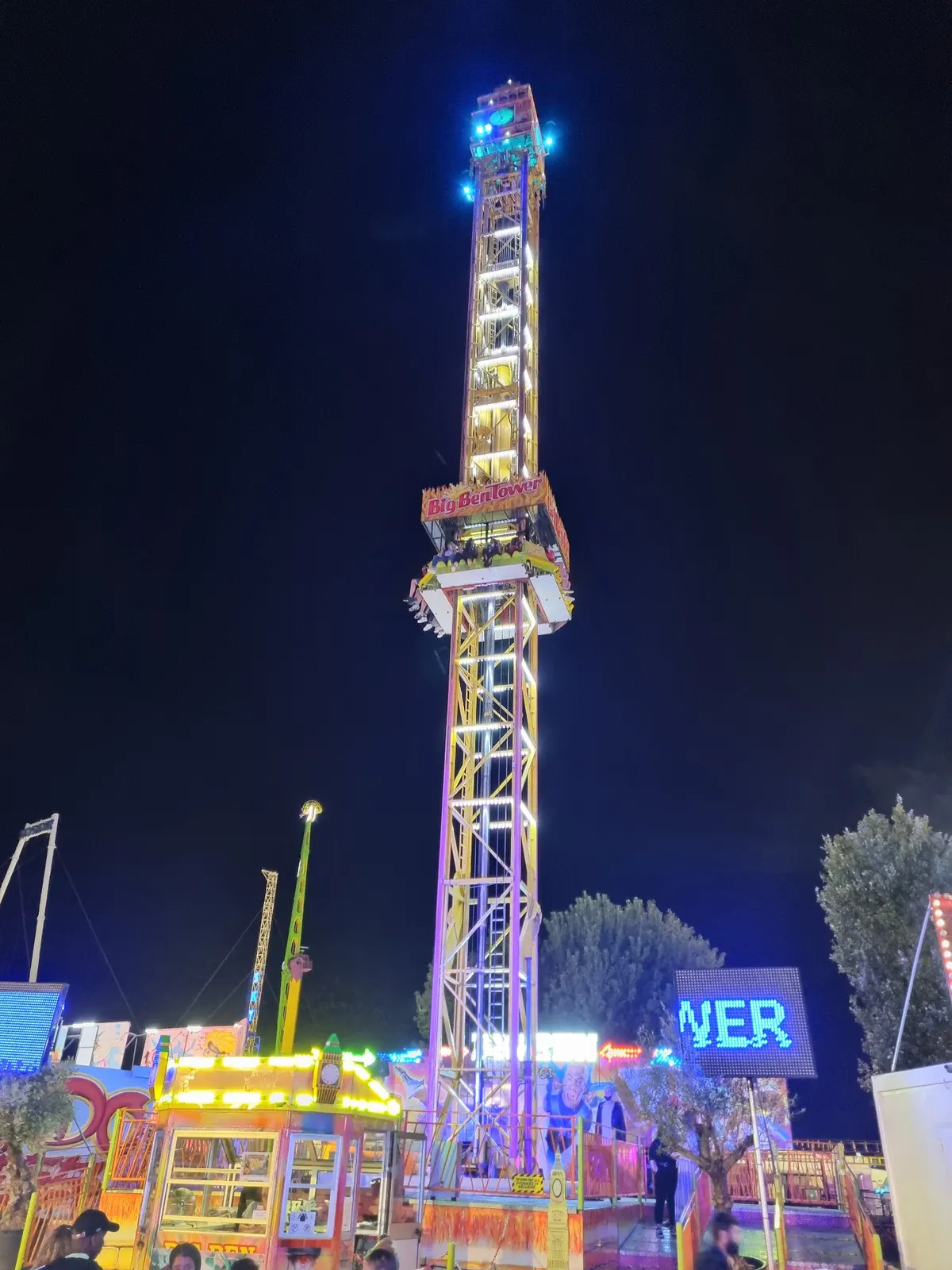 King Tower (Coquoz, F)