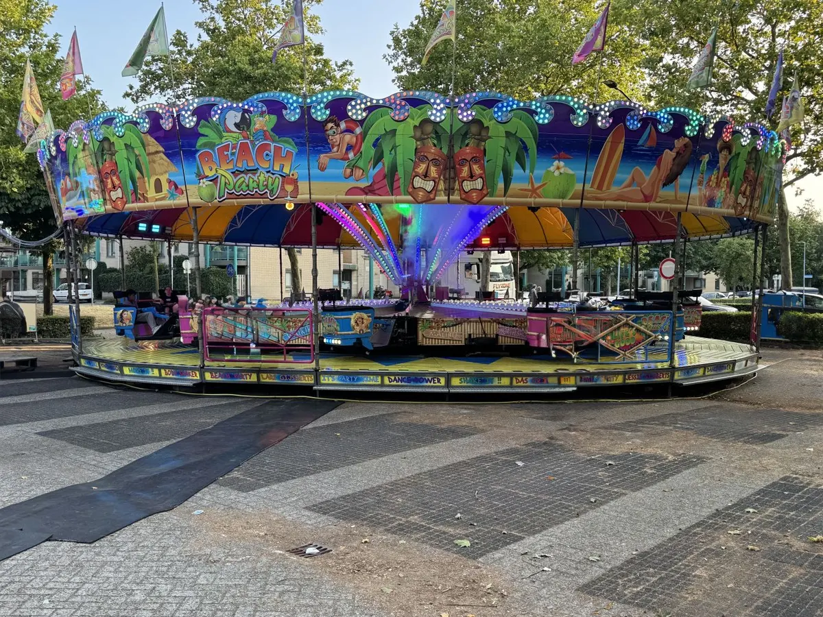 Beach Party (Gijsberts, NL)