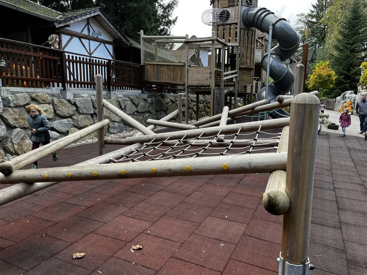 Spiel- und Kletterplatz