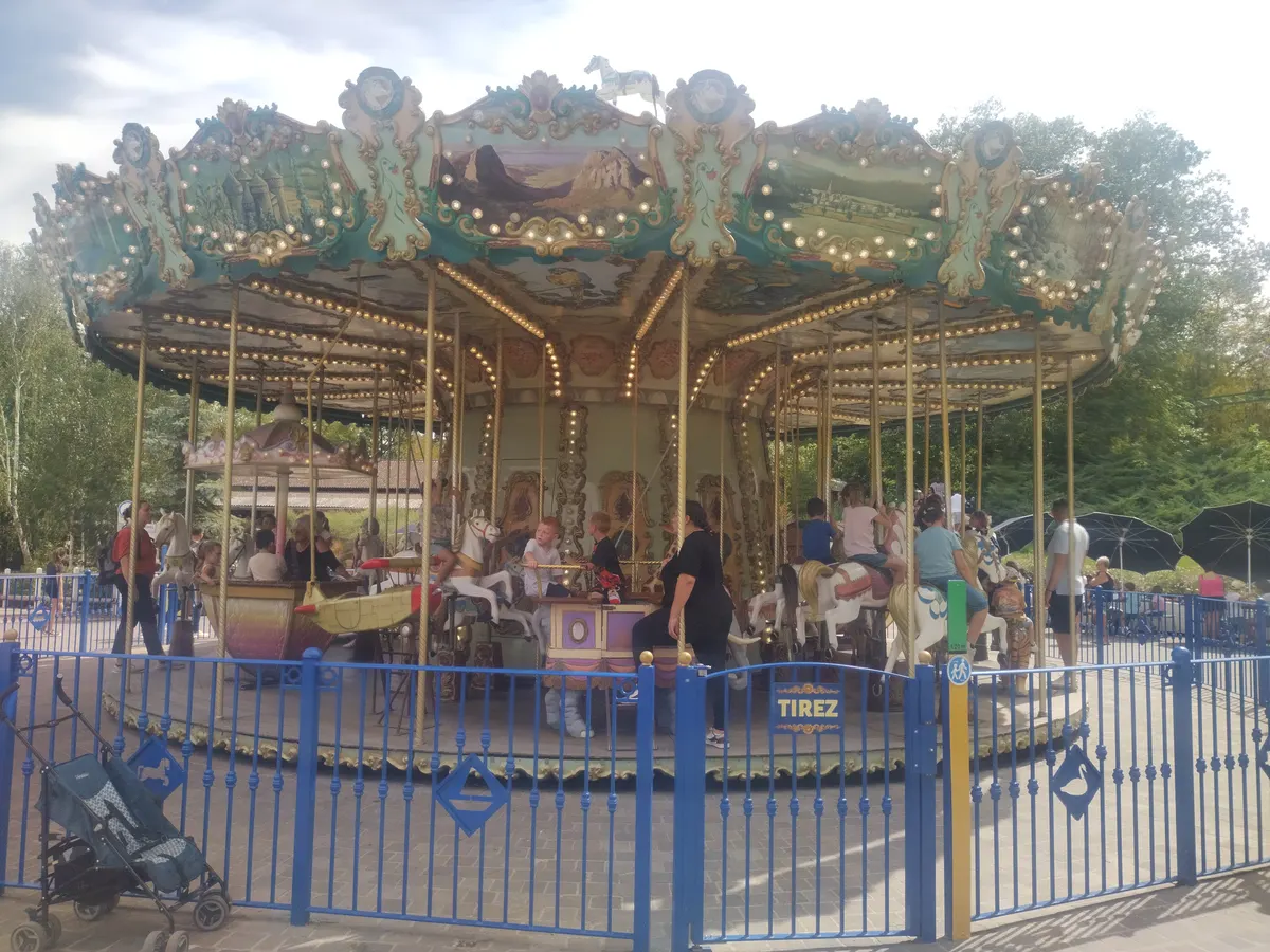Le Carrousel