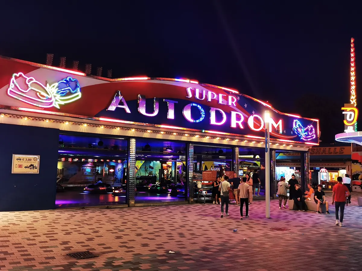 Super Autodrom