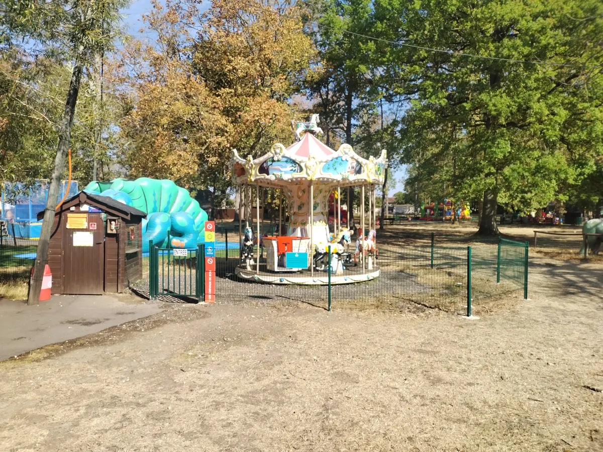 Les Chevaux de Bois