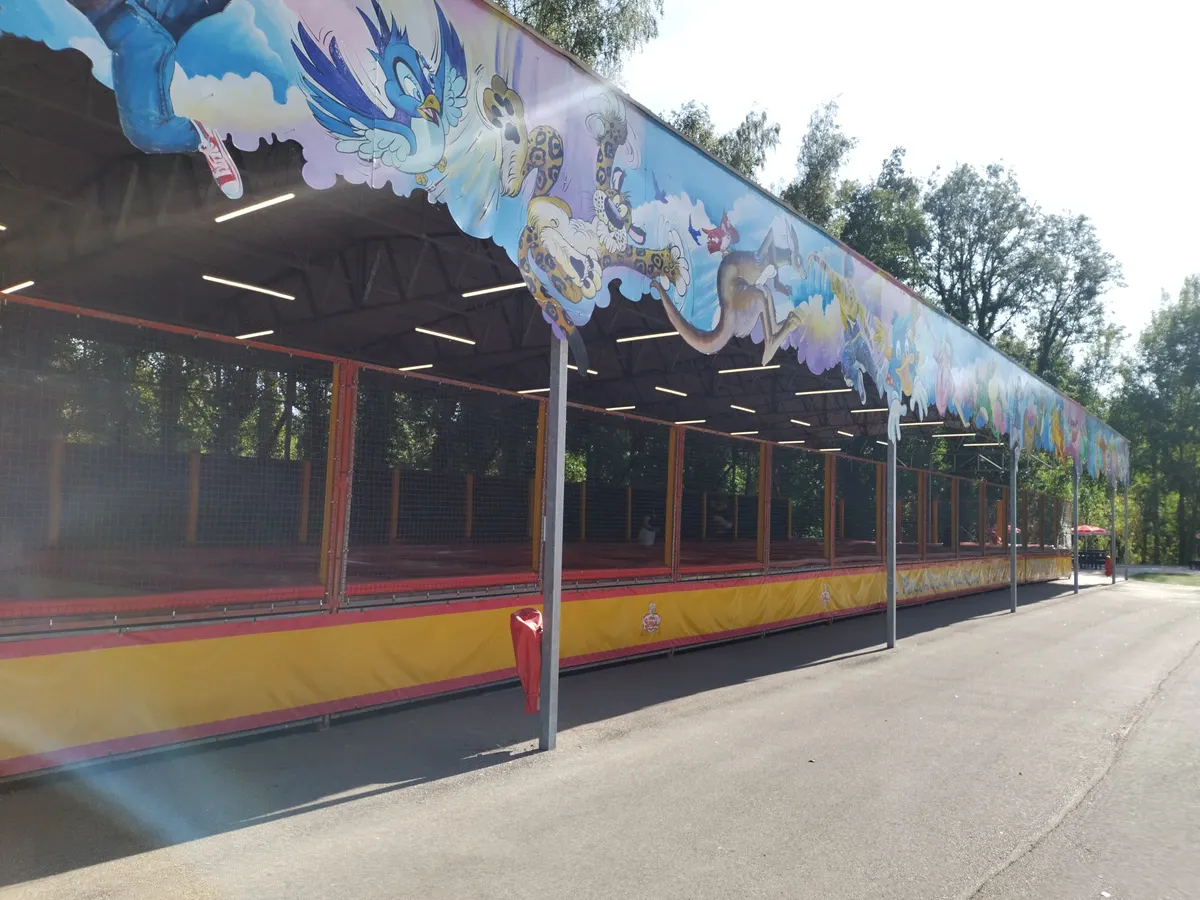 Les Trampolines
