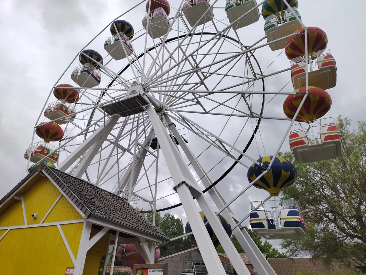 Les Montgolfières